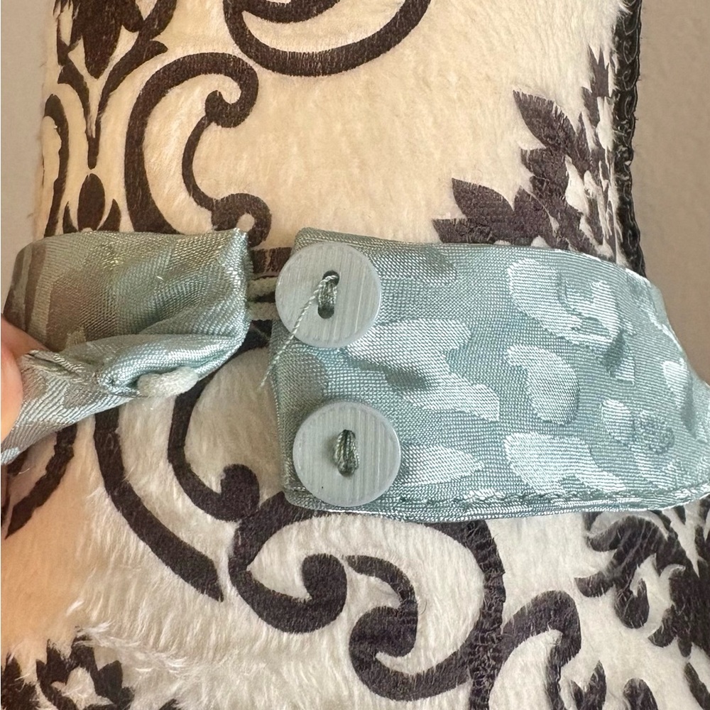 BLANC Sleek Halter Top in Light Blue Animal Print - Picture 4 of 7